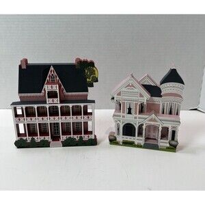 Shelia's Collectibles Shelf Sitter Red Castle Pink Lady California 1995 Set Of 2